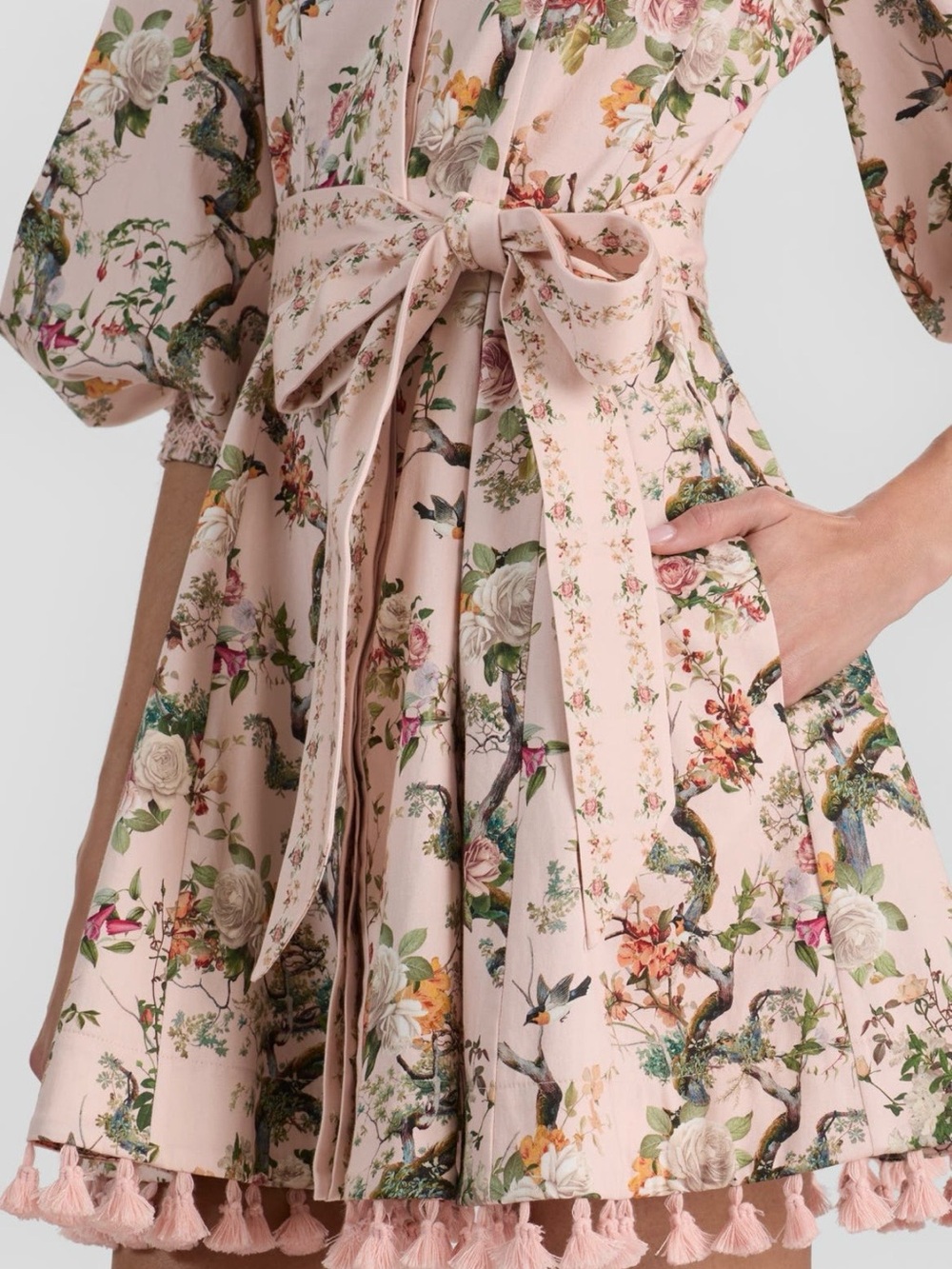 ALICE + OLIVIA
Lucy Floral Print Tie
Waist Minidress - Picture 4 of 10